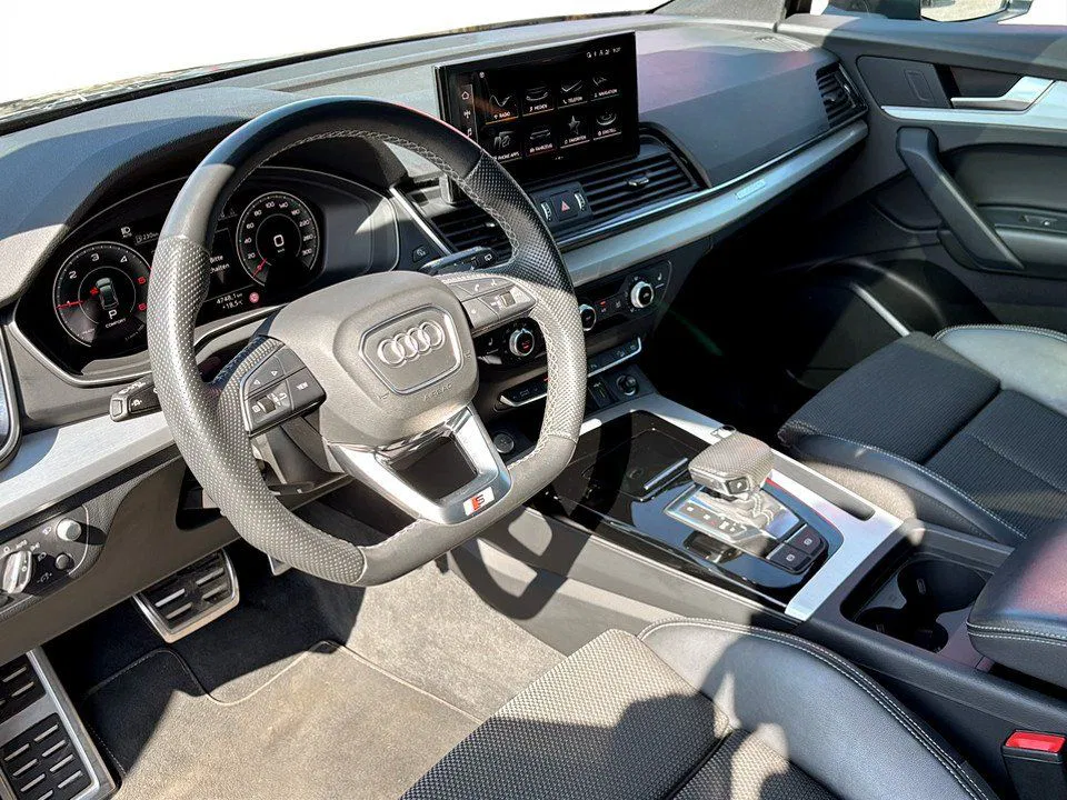 Audi Q5 40 TDI quattro | Bild 13 von 28
