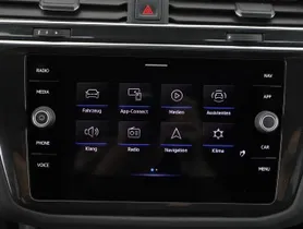VW Tiguan 2.0 TDI R-Line | Thumbnail 17 von 24