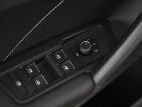 VW Tiguan 2.0 TDI R-Line | Thumbnail 9 von 24