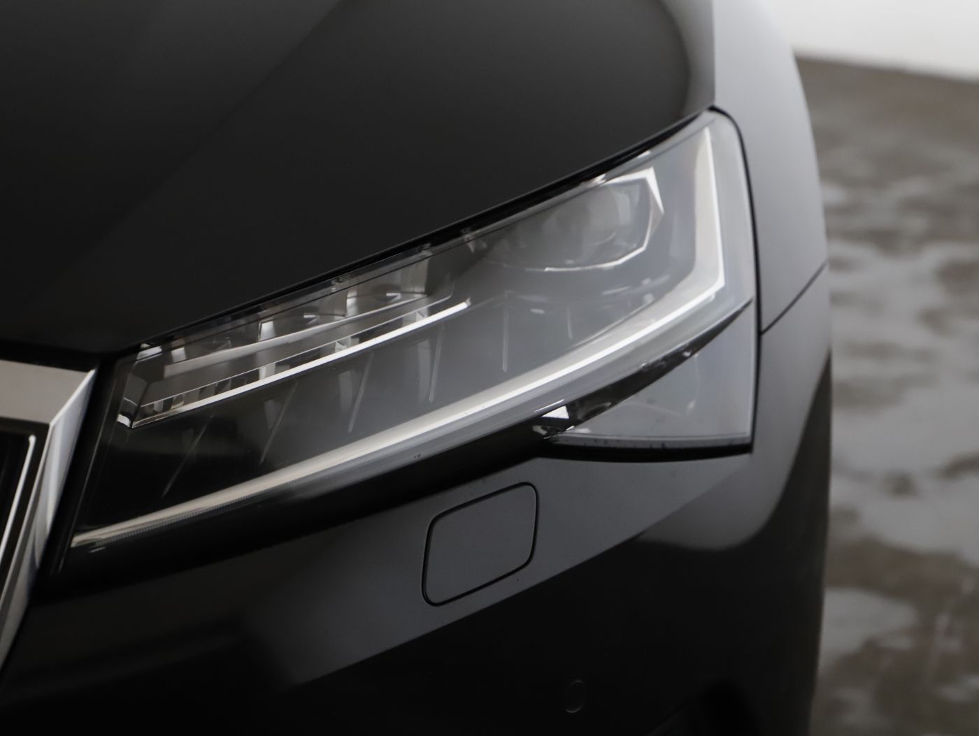 Skoda Superb Combi 2.0 TDI Style | Bild 27 von 27