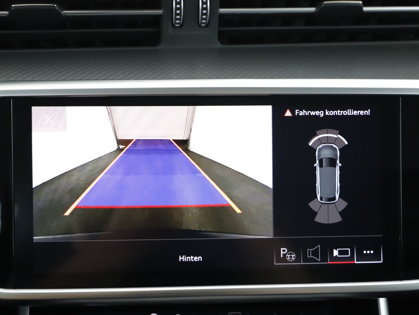 Audi A6 Avant 40 TDI design | Bild 17 von 26