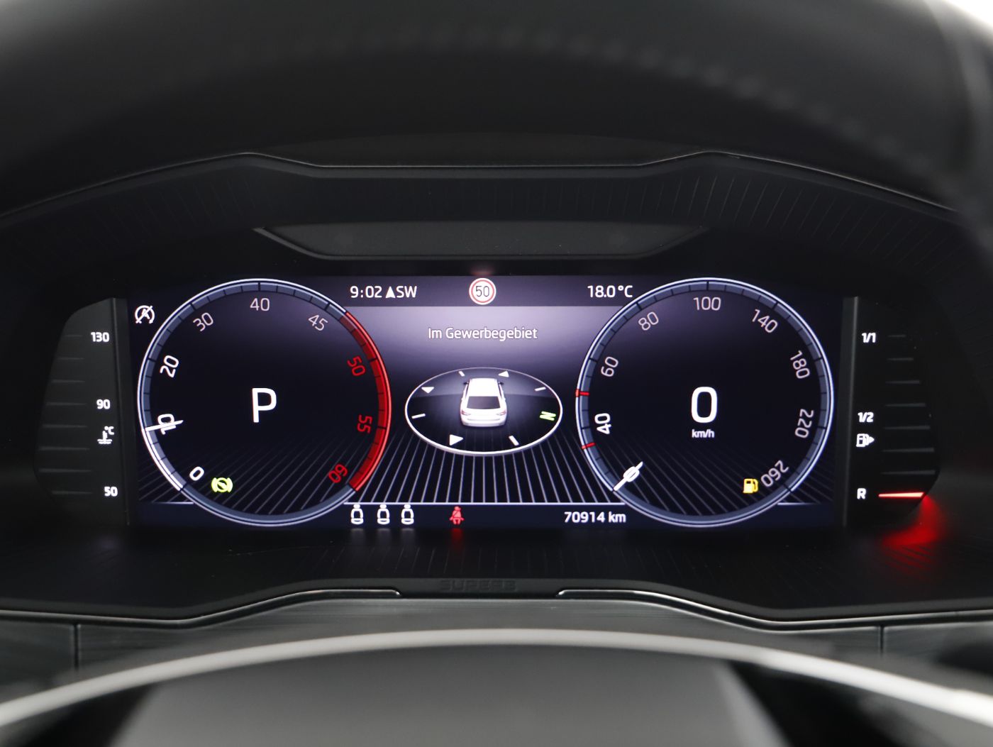 Skoda Superb Combi 2.0 TDI Ambition | Bild 13 von 24
