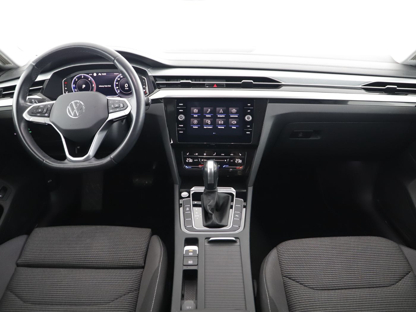 VW Arteon 2.0 TDI | Bild 11 von 24