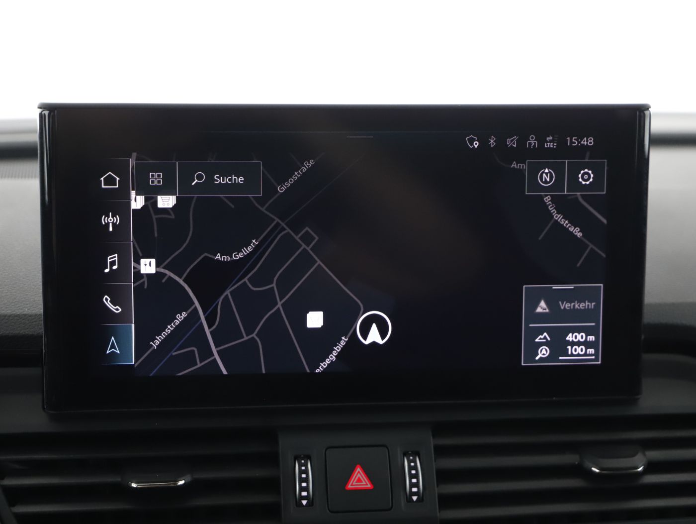 Audi Q5 40 TDI quattro S-Line | Bild 18 von 24