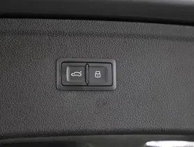 Audi Q5 40 TDI quattro S-Line | Thumbnail 23 von 24