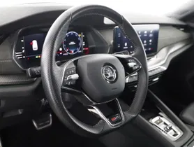 Skoda Octavia Combi 2.0 TDI 4x4 RS | Thumbnail 8 von 23