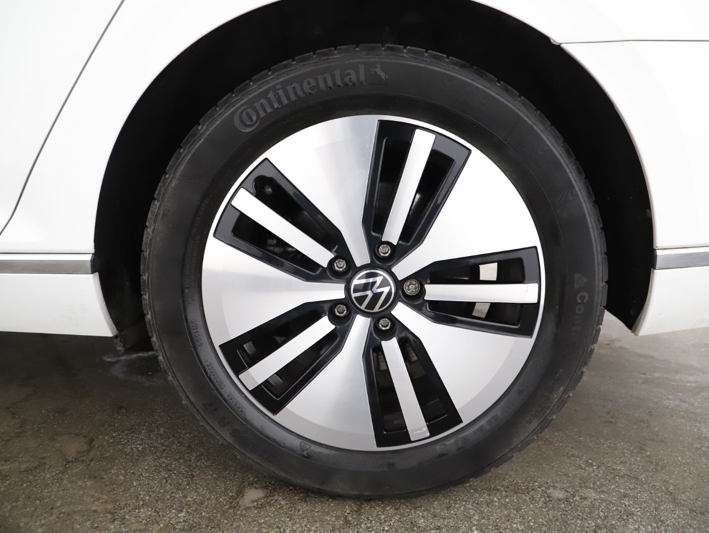 VW Passat Variant 1.4 TSI  GTE | Bild 6 von 23