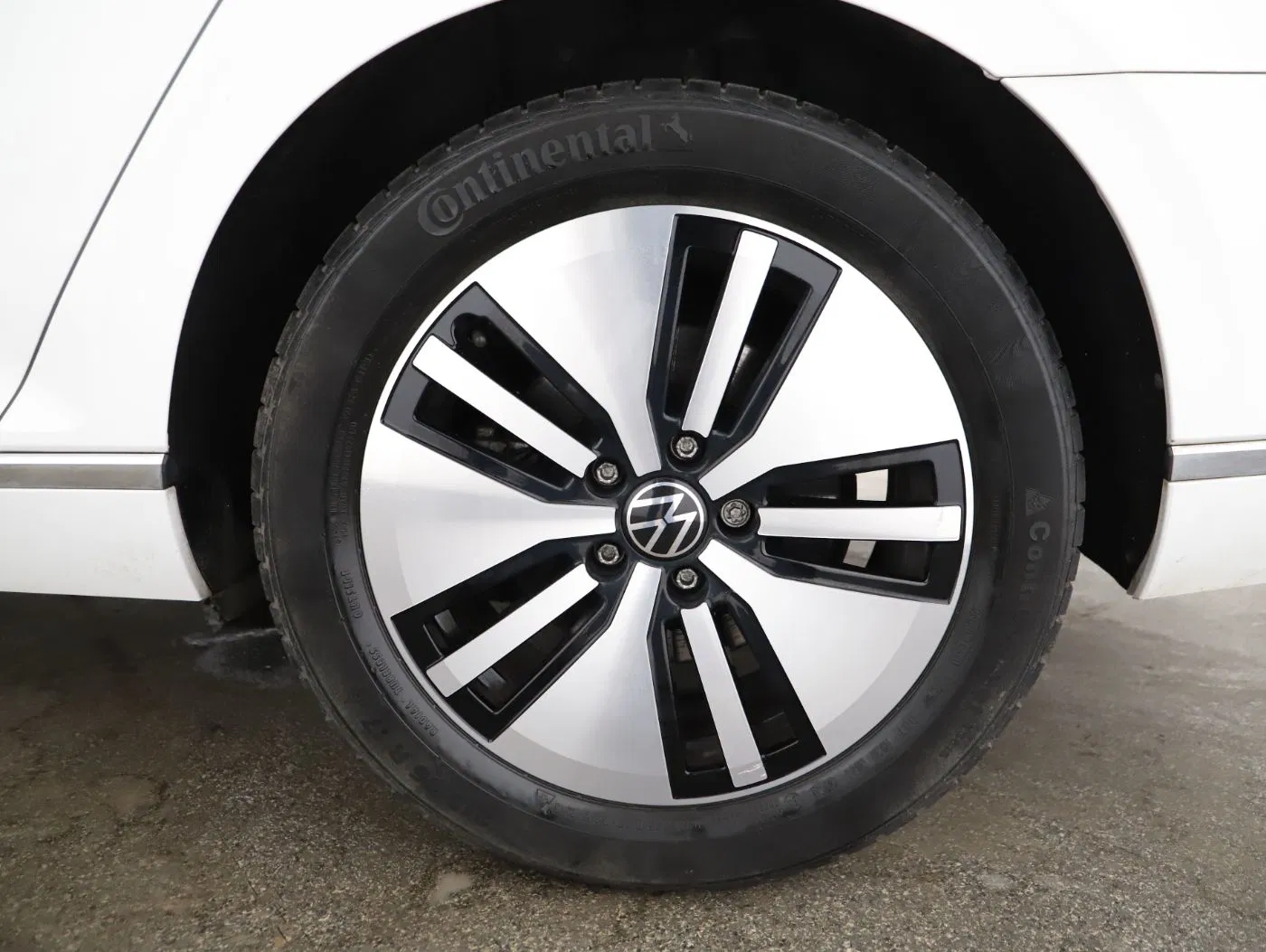 VW Passat Variant 1.4 TSI GTE | Bild 6 von 23