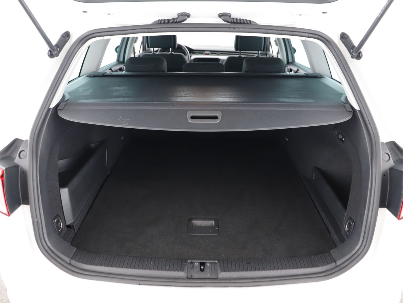 VW Passat Variant 1.4 TSI  GTE | Bild 22 von 23