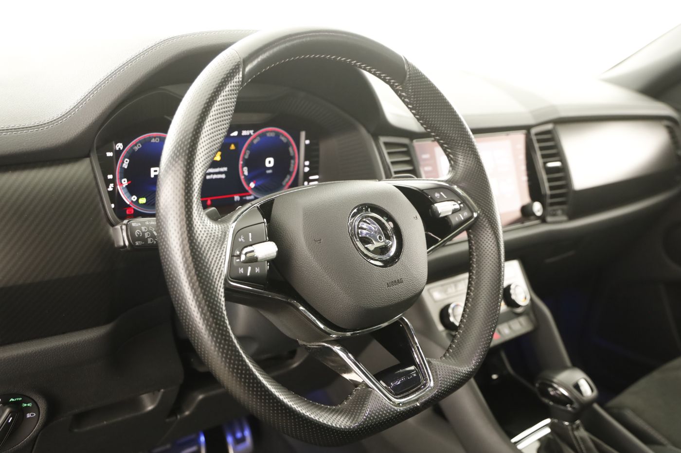 Skoda Kodiaq 1.5 TSI DSG Sportline | Bild 12 von 26