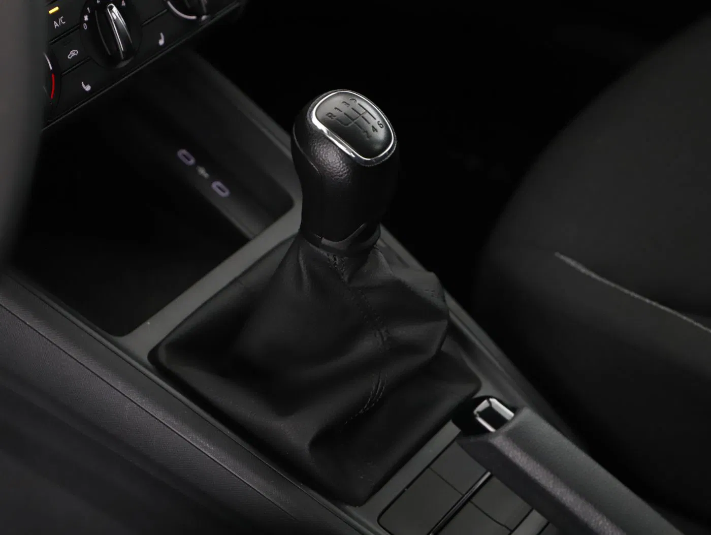 Skoda Kamiq 1.0 TSI SC | Bild 12 von 20
