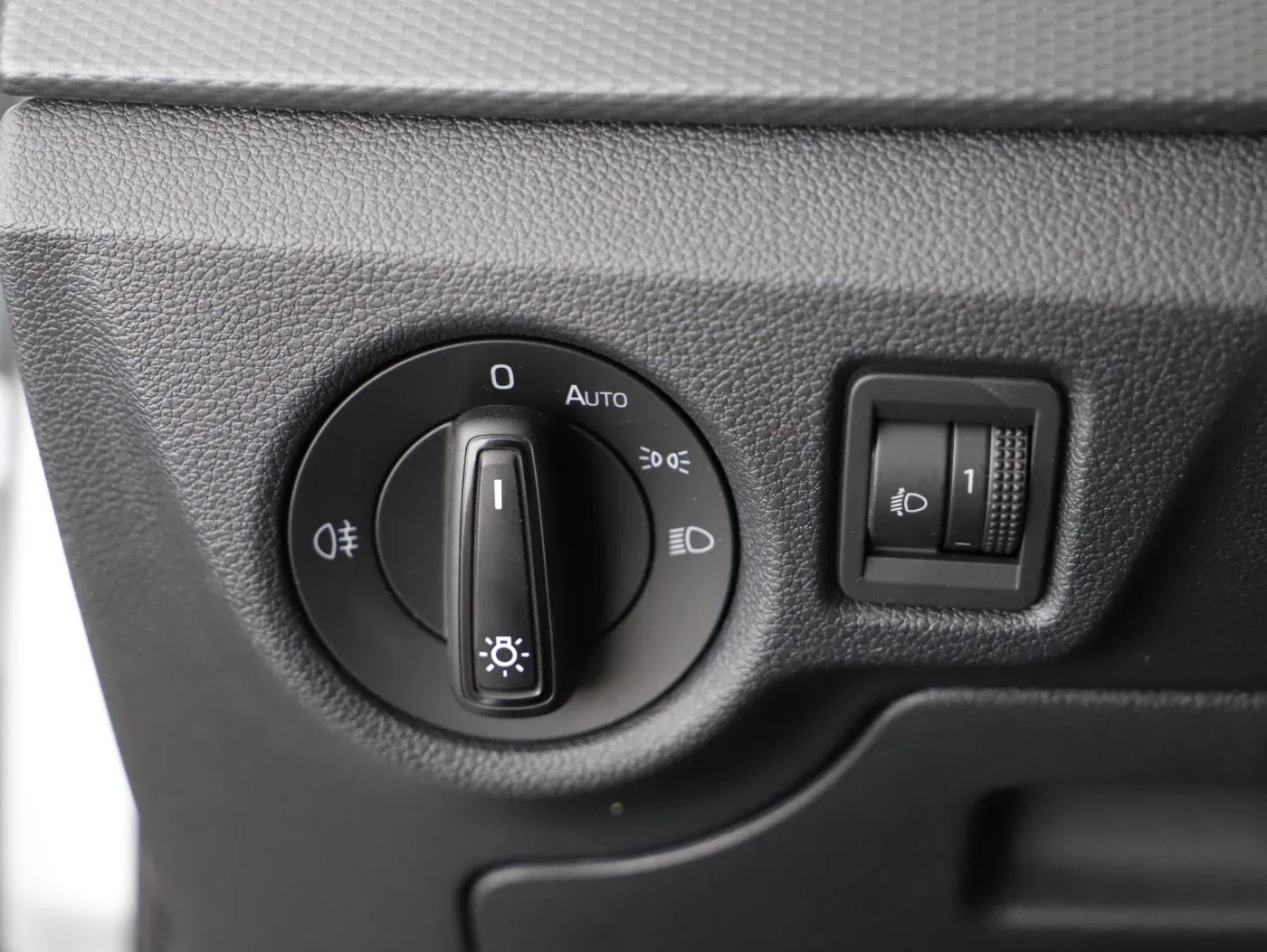 Skoda Kamiq 1.0 TSI SC | Bild 18 von 20