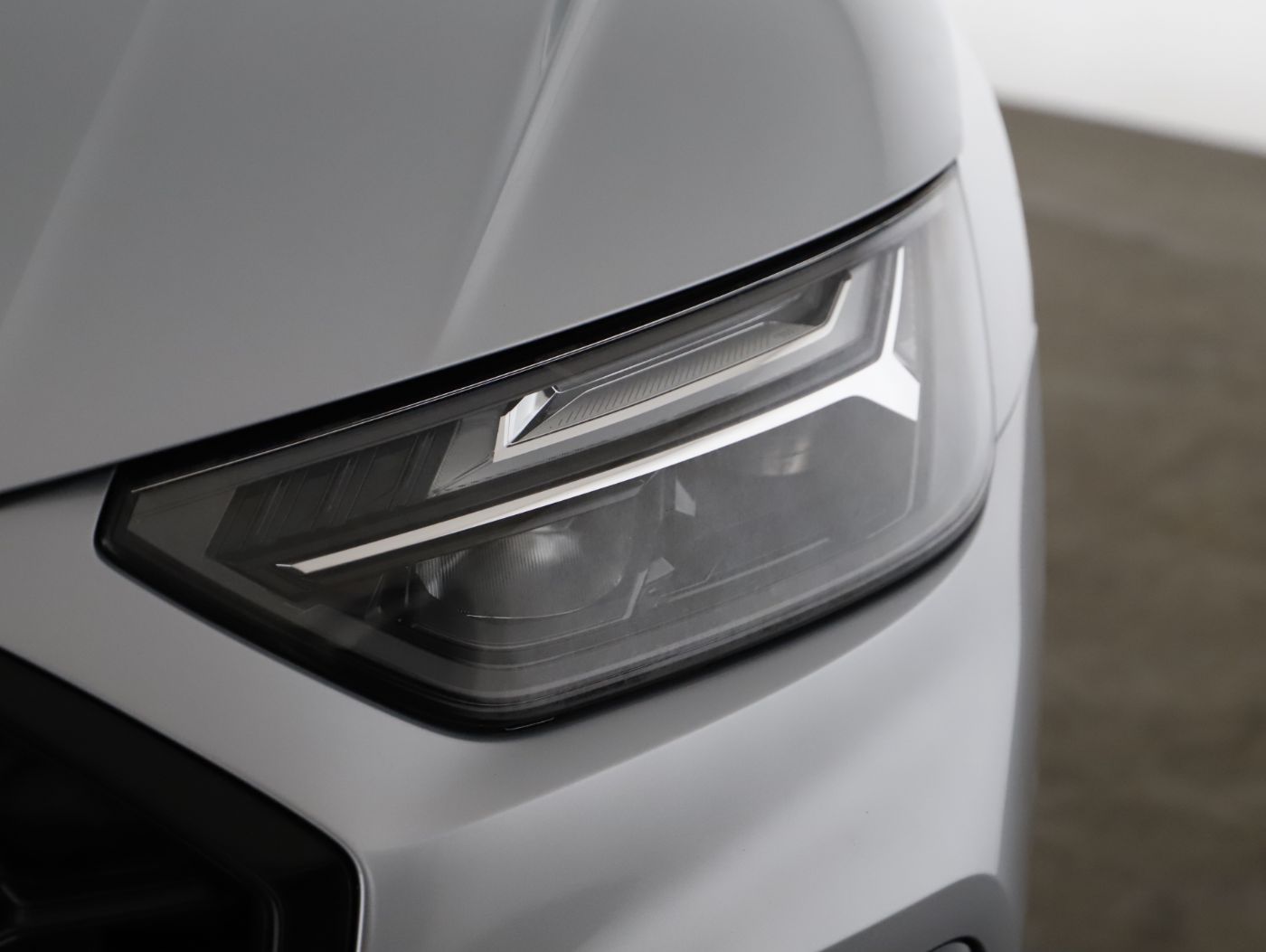 Audi Q5 40 2.0 TDI quattro S-Line | Bild 25 von 25