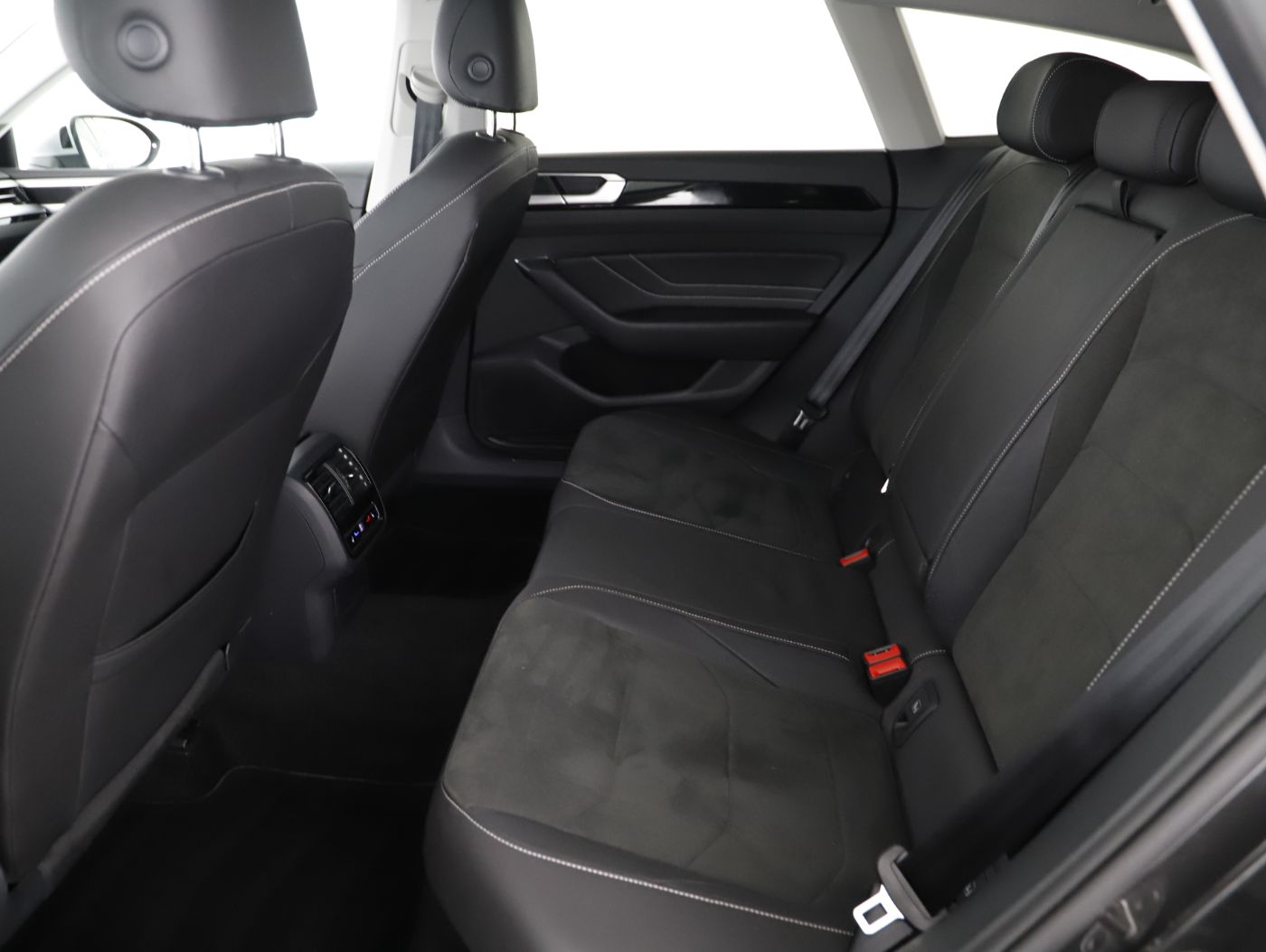 VW Arteon SB 2.0 TDI | Bild 21 von 24