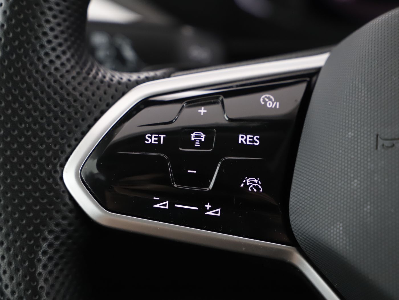 VW Arteon SB 2.0 TDI | Bild 14 von 24