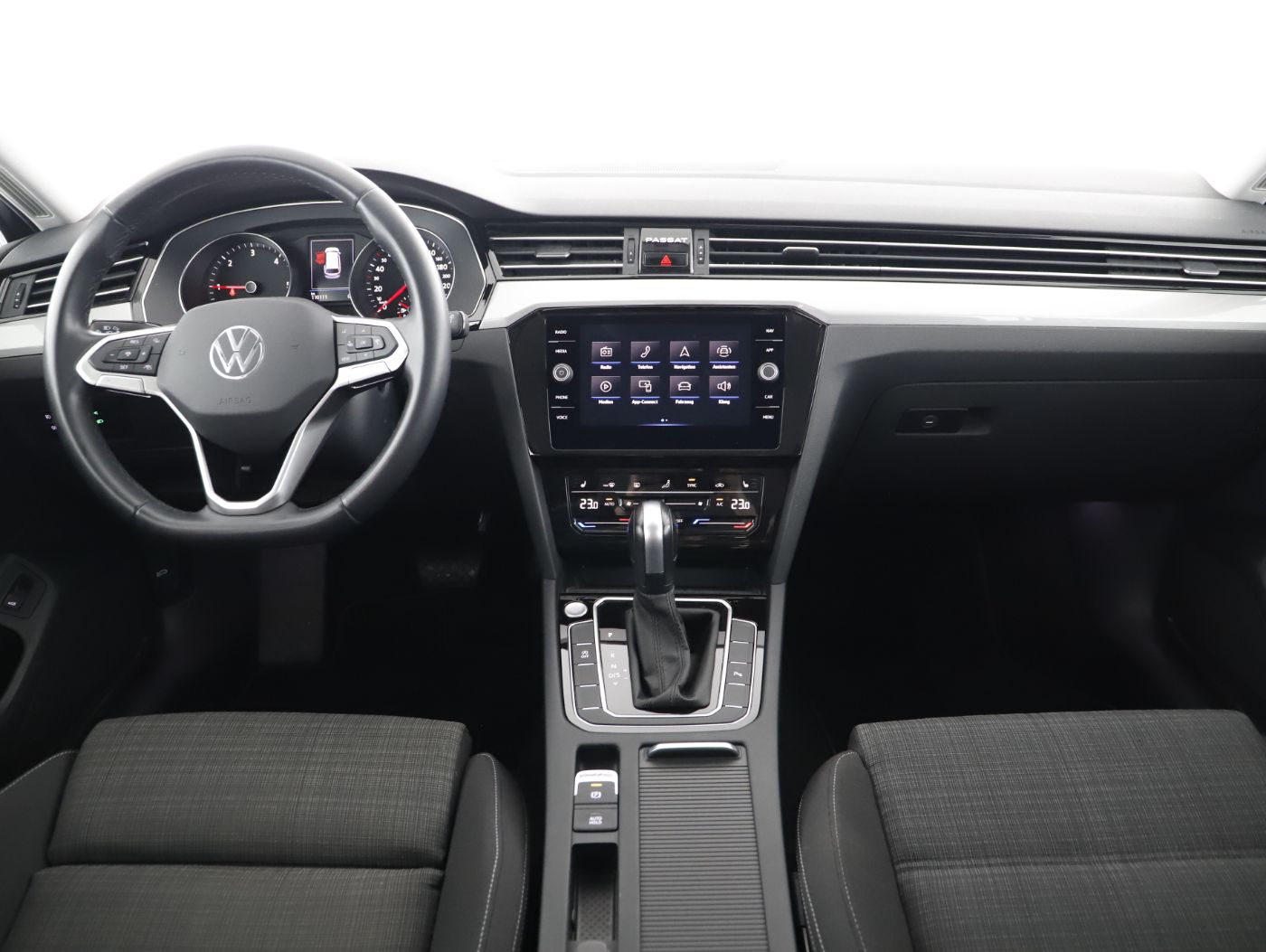 VW Passat Variant 2.0 TDI BMT Business | Bild 10 von 23