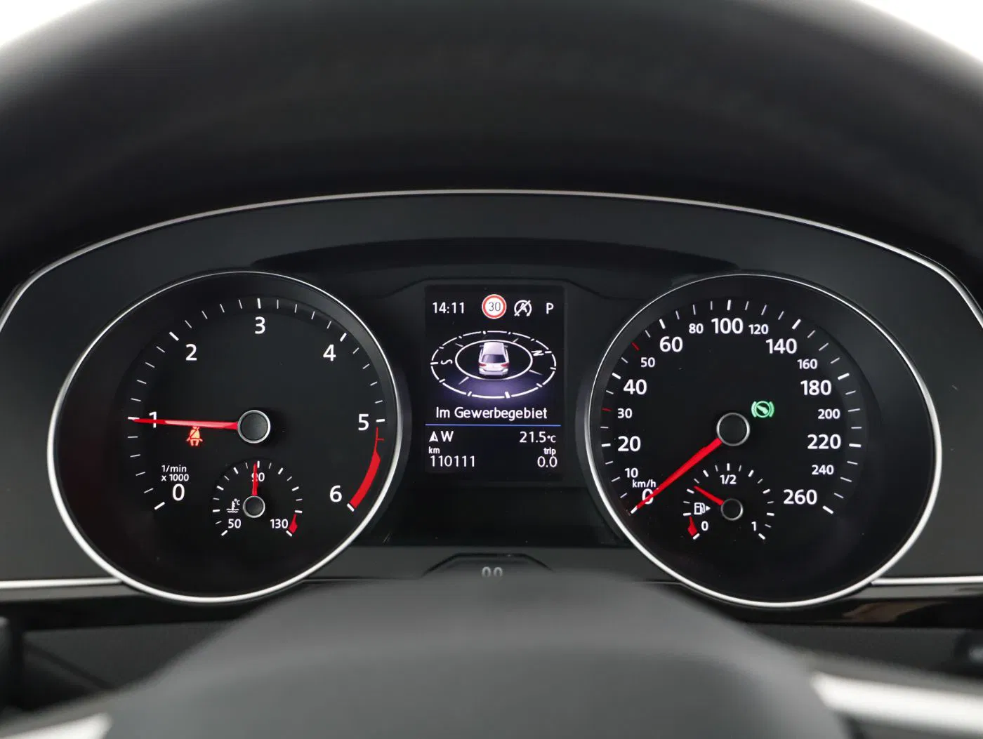 VW Passat Variant 2.0 TDI BMT Business | Bild 15 von 23