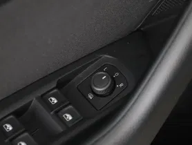 VW Passat Variant 2.0 TDI BMT Business | Thumbnail 22 von 23
