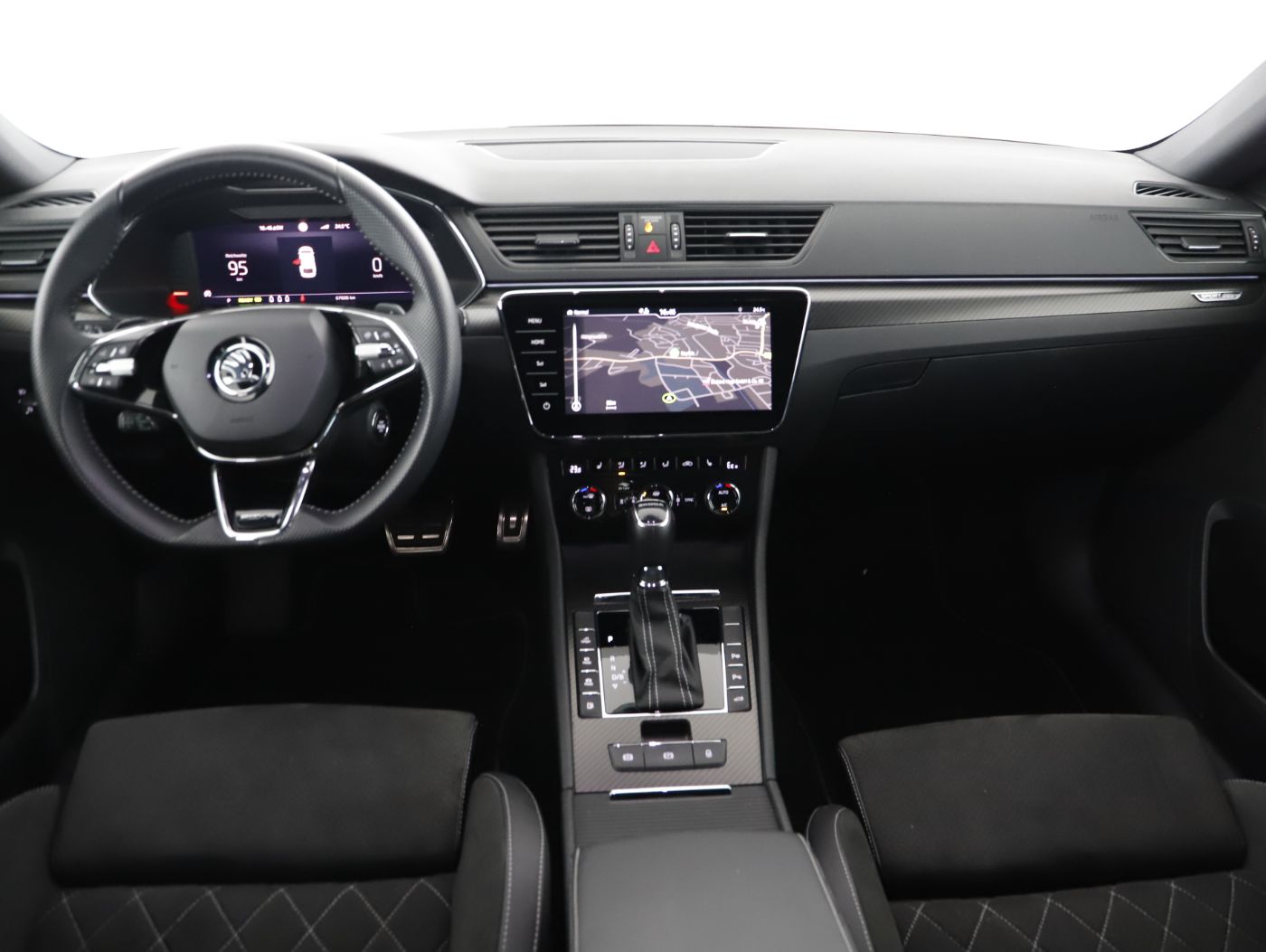 Skoda Superb Combi 1.4 TSI iV Sportline | Bild 11 von 24