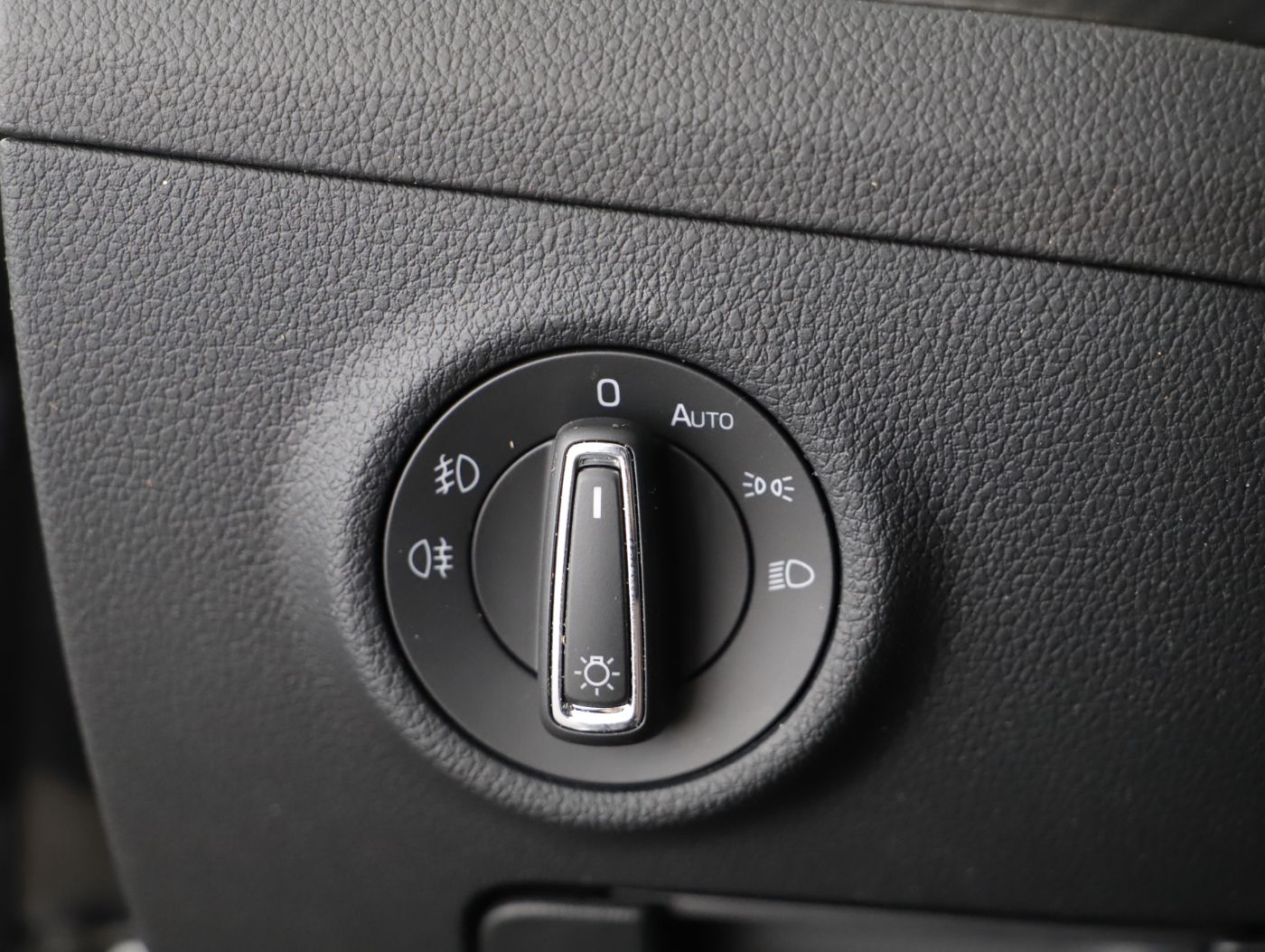 Skoda Superb Combi 1.4 TSI iV Sportline | Bild 9 von 24