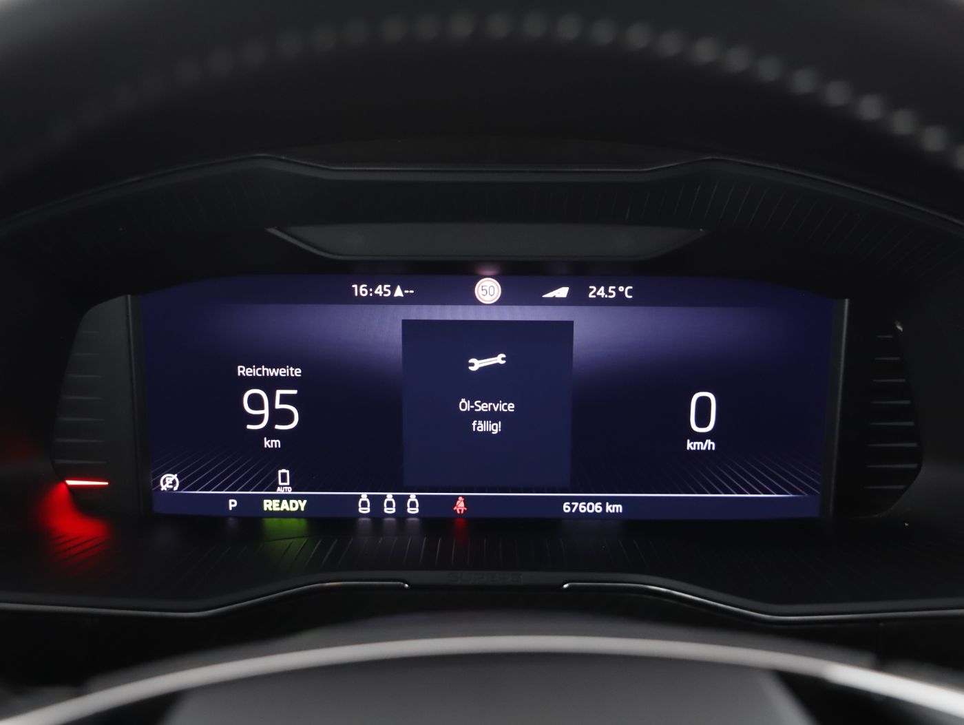Skoda Superb Combi 1.4 TSI iV Sportline | Bild 15 von 24