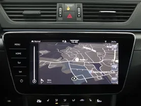 Skoda Superb Combi 1.4 TSI iV Sportline | Thumbnail 17 von 24