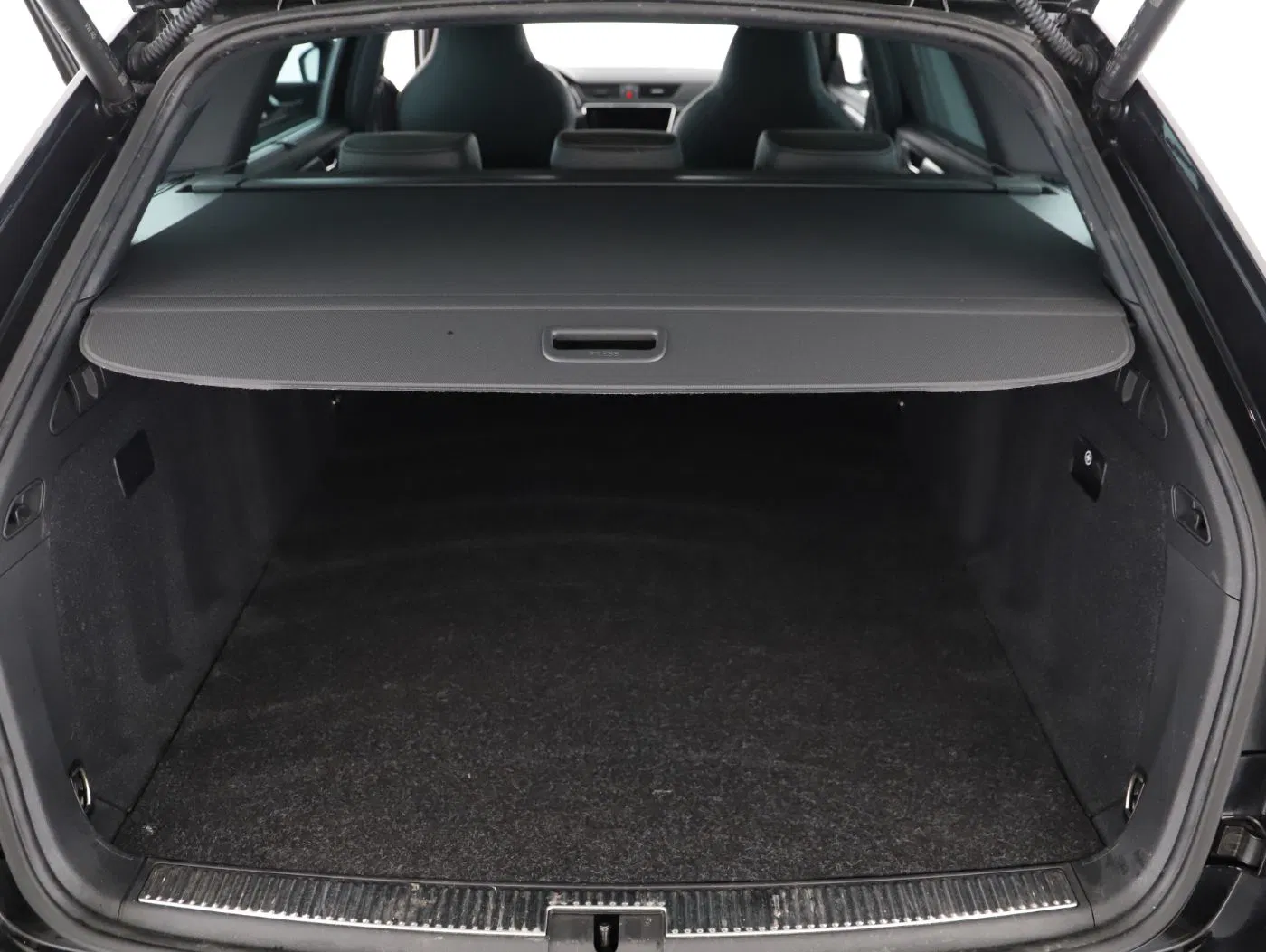 Skoda Superb Combi 1.4 TSI iV Sportline | Bild 22 von 24