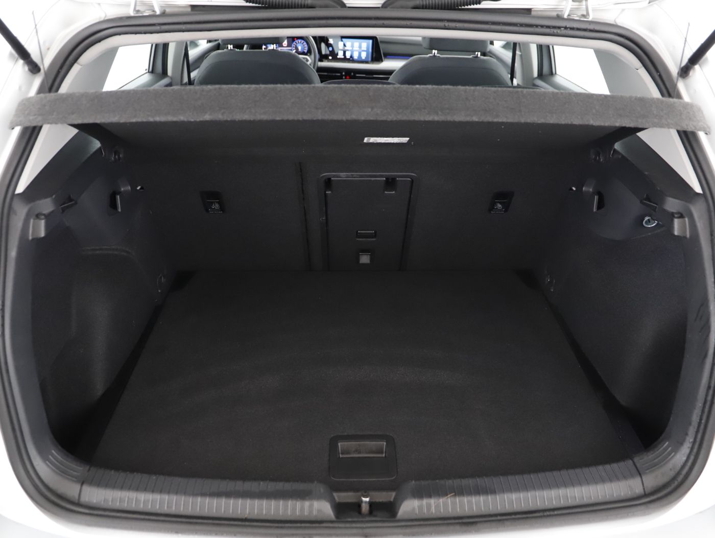 VW Golf VIII 2.0 TDI | Bild 21 von 22
