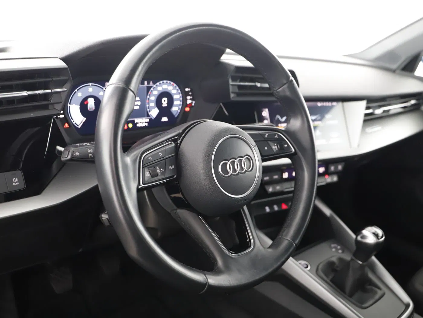 Audi A3 SB 30 TDI advanced | Bild 12 von 24
