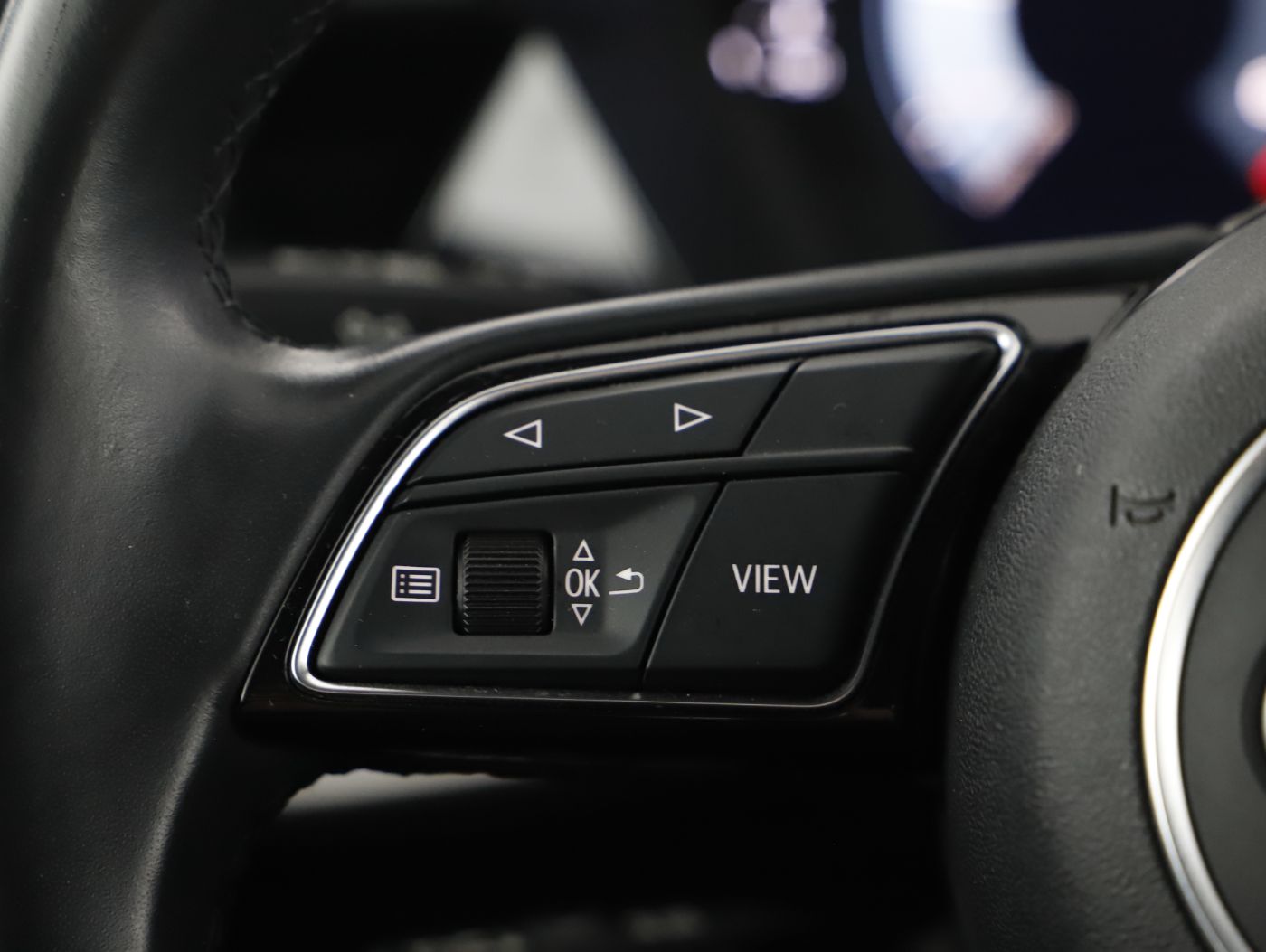 Audi A3 SB 30 TDI advanced | Bild 13 von 24