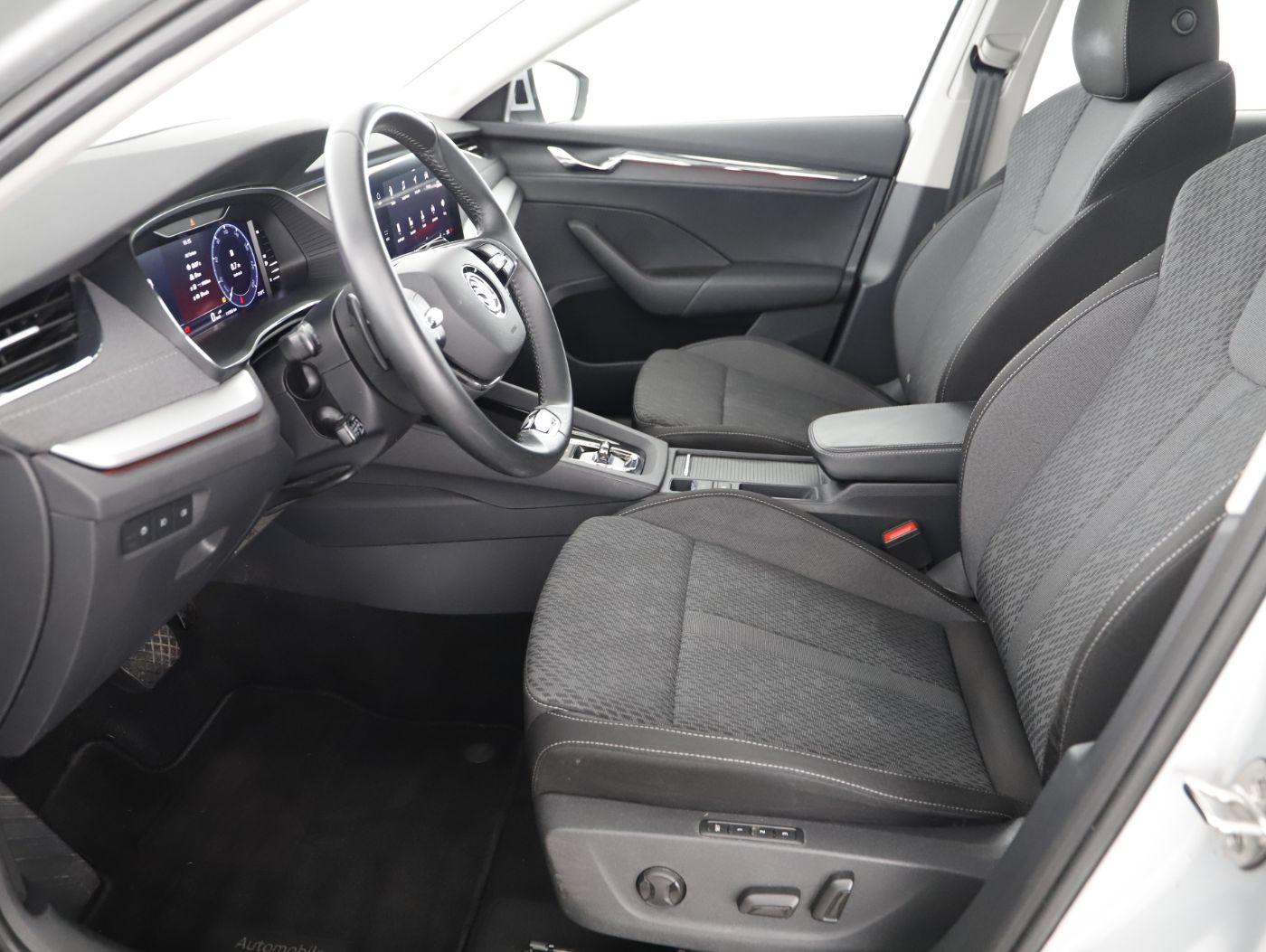Skoda Octavia Combi 2.0 TDI Style | Bild 8 von 25