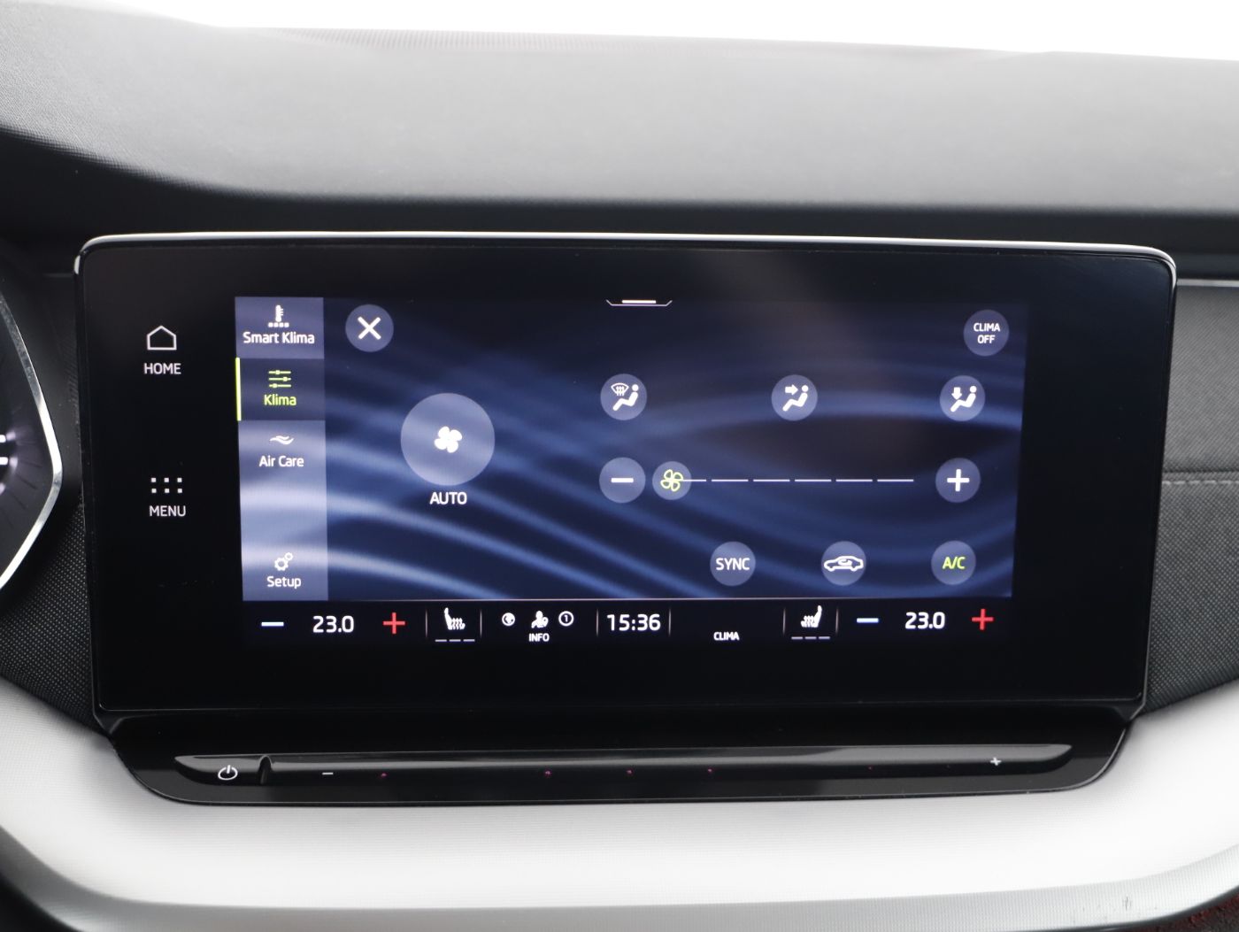 Skoda Octavia Combi 2.0 TDI Style | Bild 17 von 25