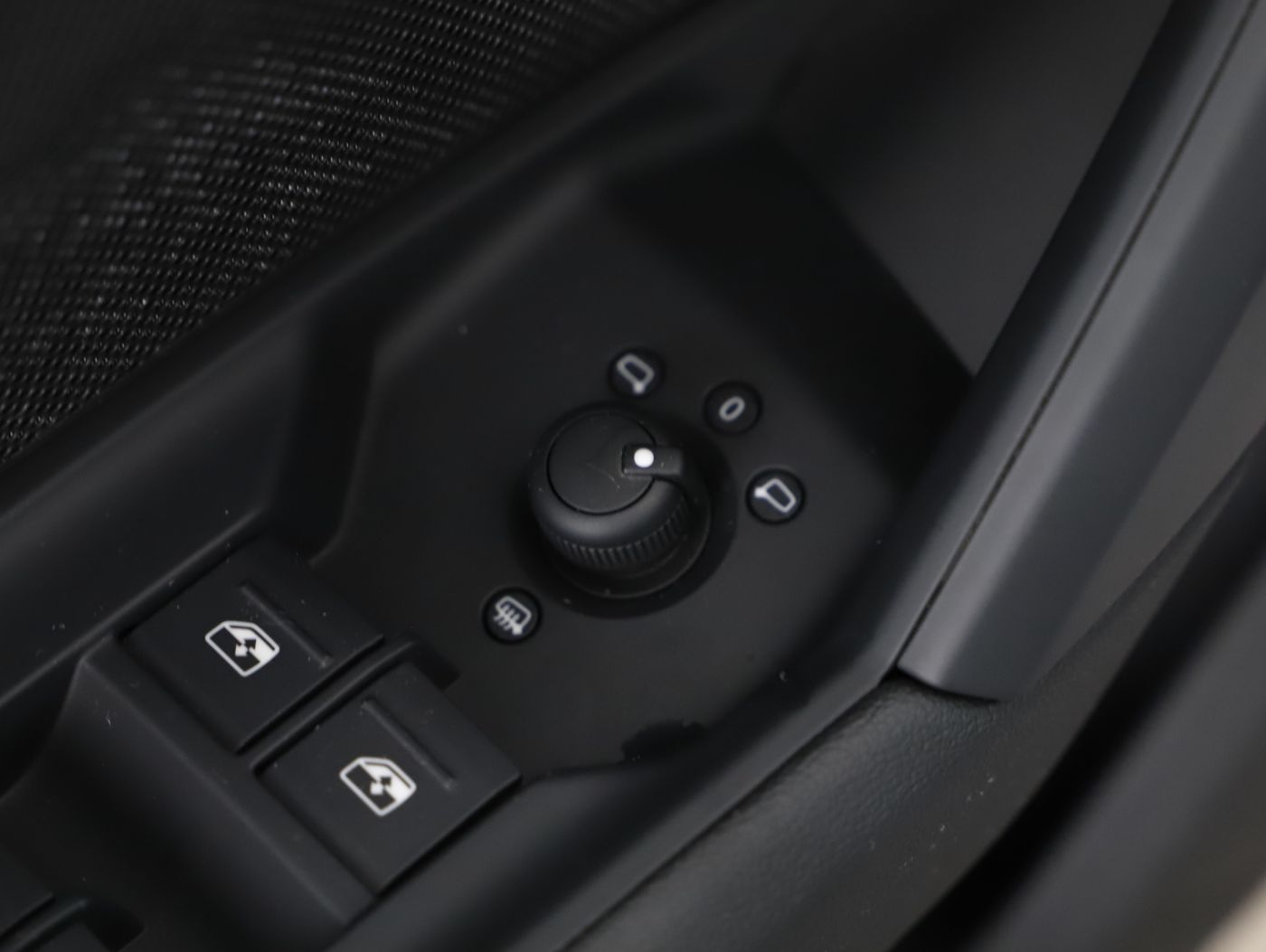 Audi A3 30 2.0 TDI advanced | Bild 8 von 24