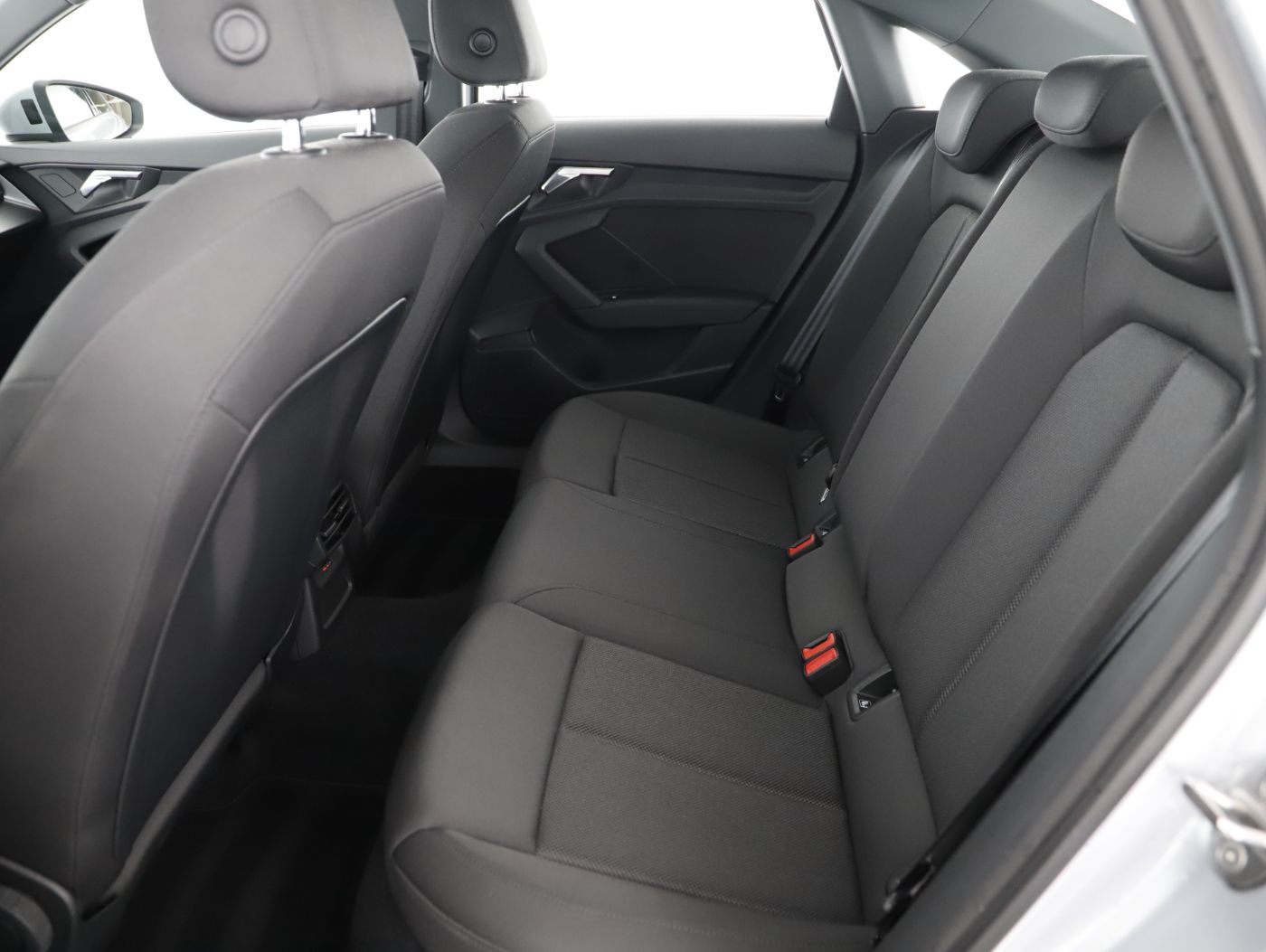 Audi A3 30 2.0 TDI advanced | Bild 22 von 24