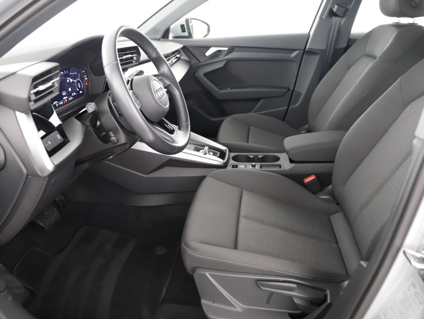 Audi A3 30 2.0 TDI advanced | Bild 10 von 24