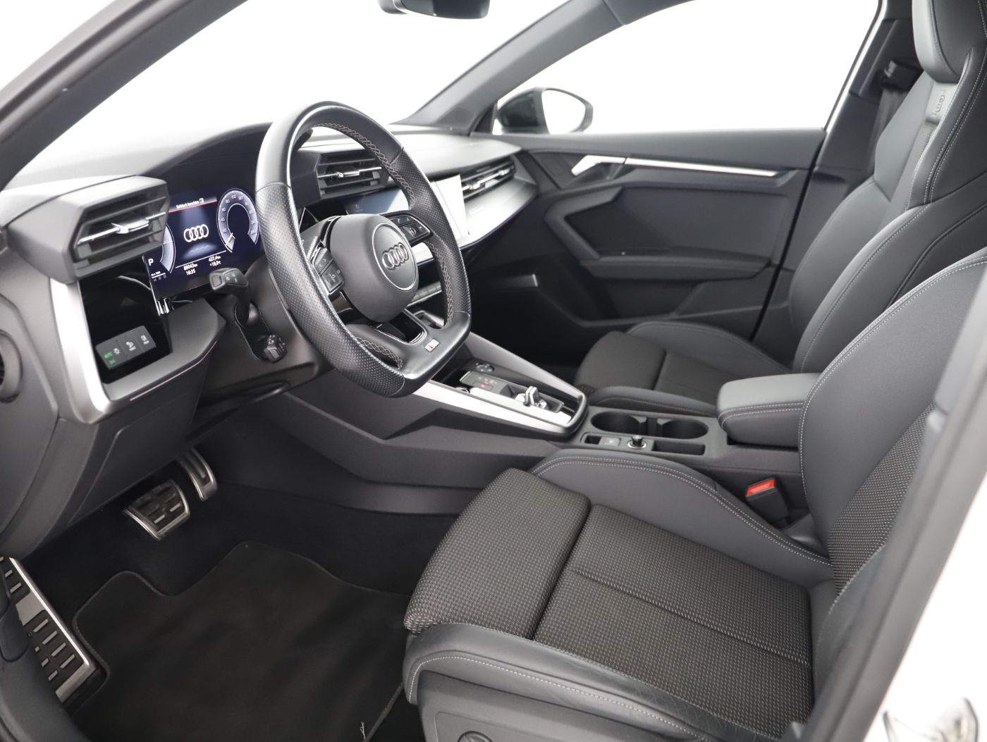 Audi A3 Sportback 40 TFSIe | Bild 11 von 23