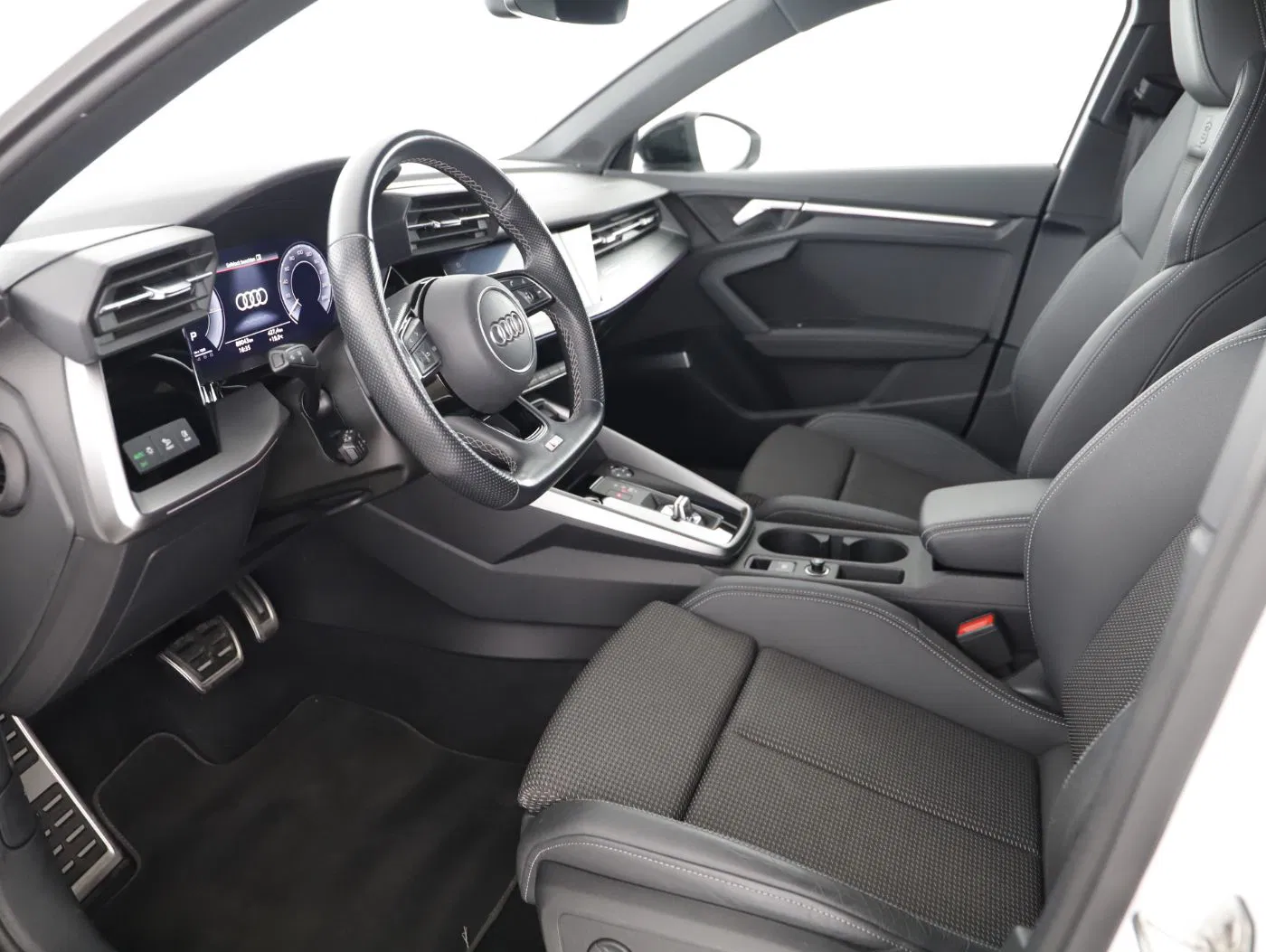 Audi A3 Sportback 40 TFSIe | Bild 11 von 23
