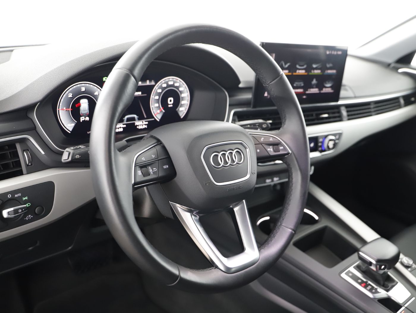 Audi A4 Avant 35 2.0 TDI S Line | Bild 10 von 25