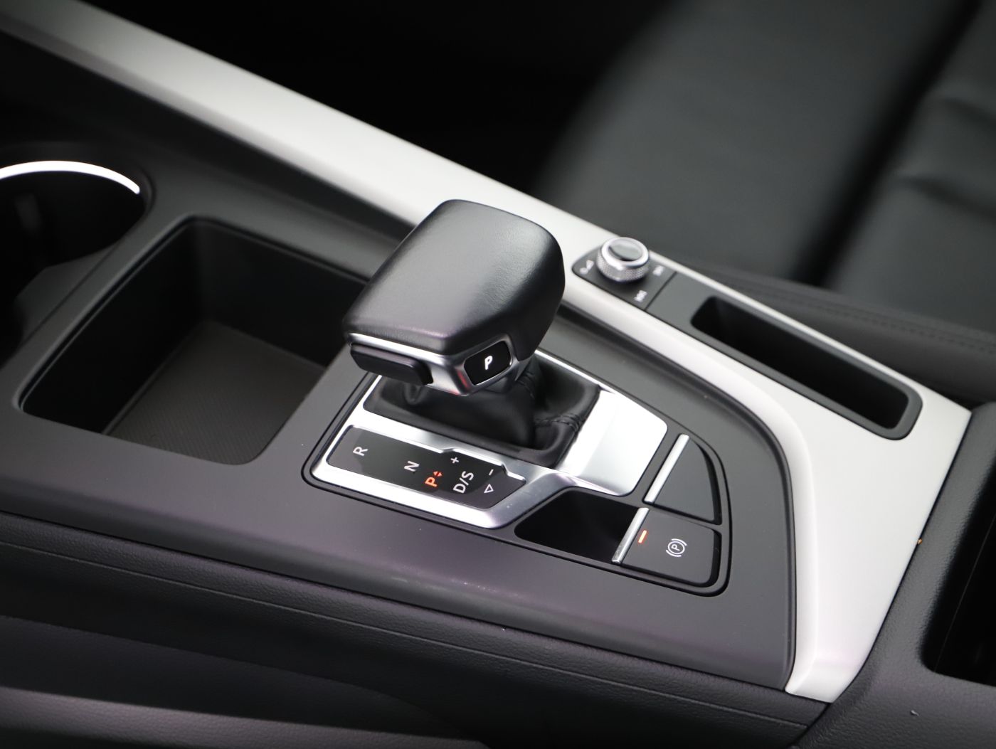 Audi A4 Avant 35 2.0 TDI S Line | Bild 11 von 25