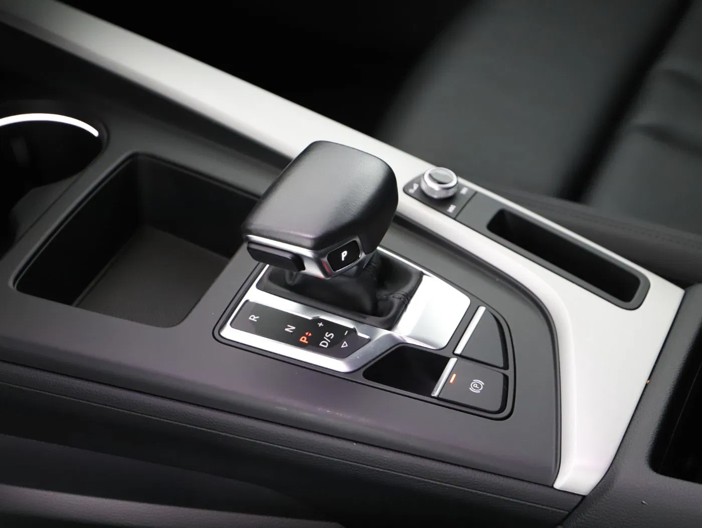 Audi A4 Avant 35 2.0 TDI S Line | Bild 11 von 25