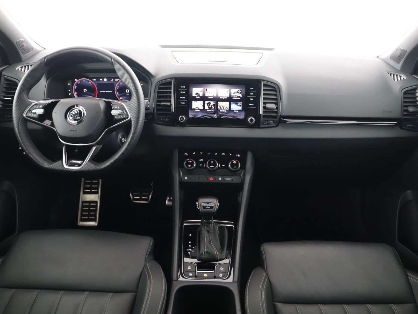 Skoda KAROQ 4x4 SPORTLINE TDI DSG | Bild 12 von 26