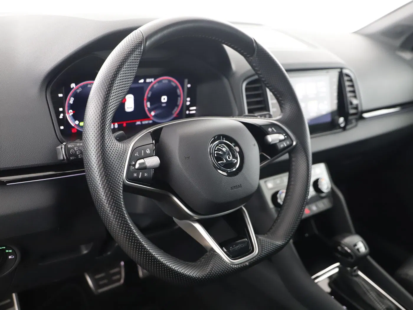 Skoda KAROQ 4x4 SPORTLINE TDI DSG | Bild 13 von 26