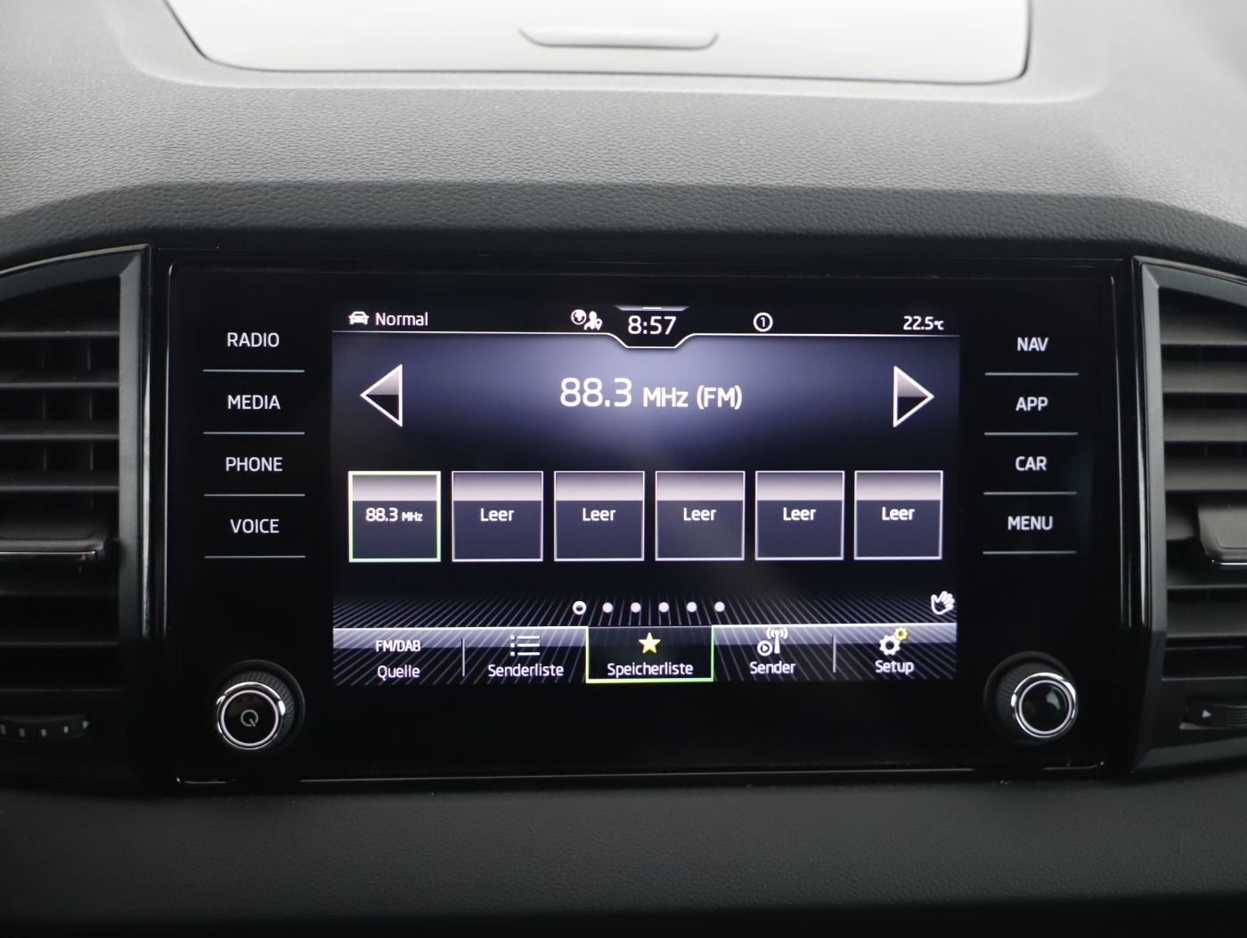 Skoda KAROQ 4x4 SPORTLINE TDI DSG | Bild 17 von 26