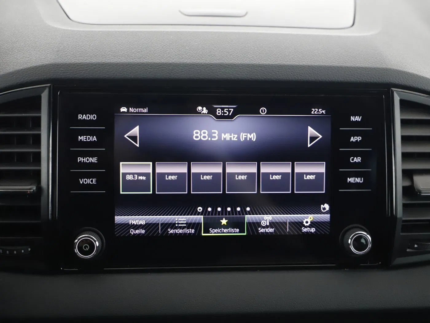 Skoda KAROQ 4x4 SPORTLINE TDI DSG | Bild 17 von 26