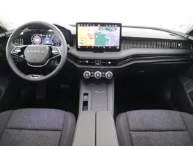 Skoda Superb Combi 2.0 TDI Essence | Thumbnail 11 von 24