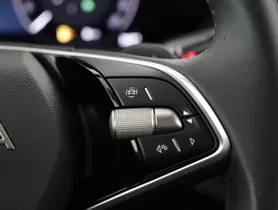 Skoda Superb Combi 2.0 TDI Essence | Thumbnail 16 von 24