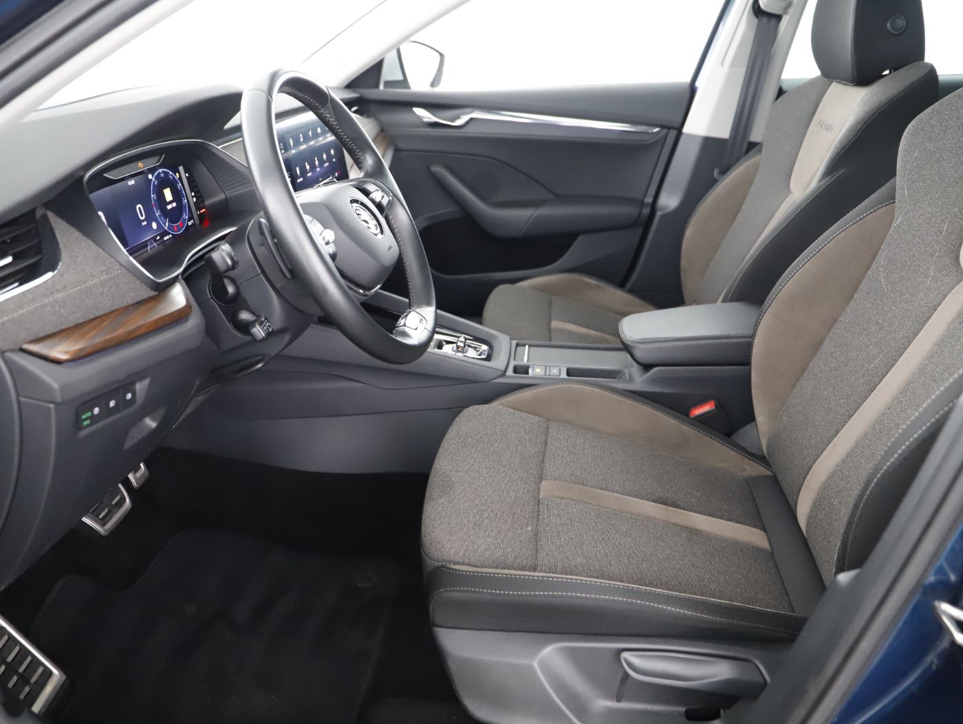 Skoda Octavia Combi 2.0 TDI 4x4 Scout | Bild 8 von 25