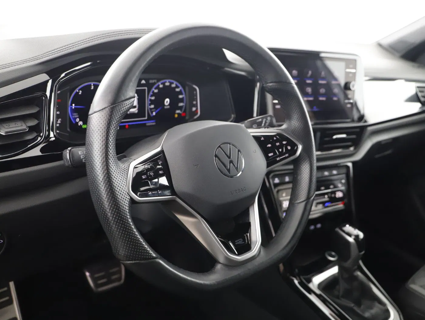 VW T-Roc 2.0 TDI R-Line | Bild 11 von 24