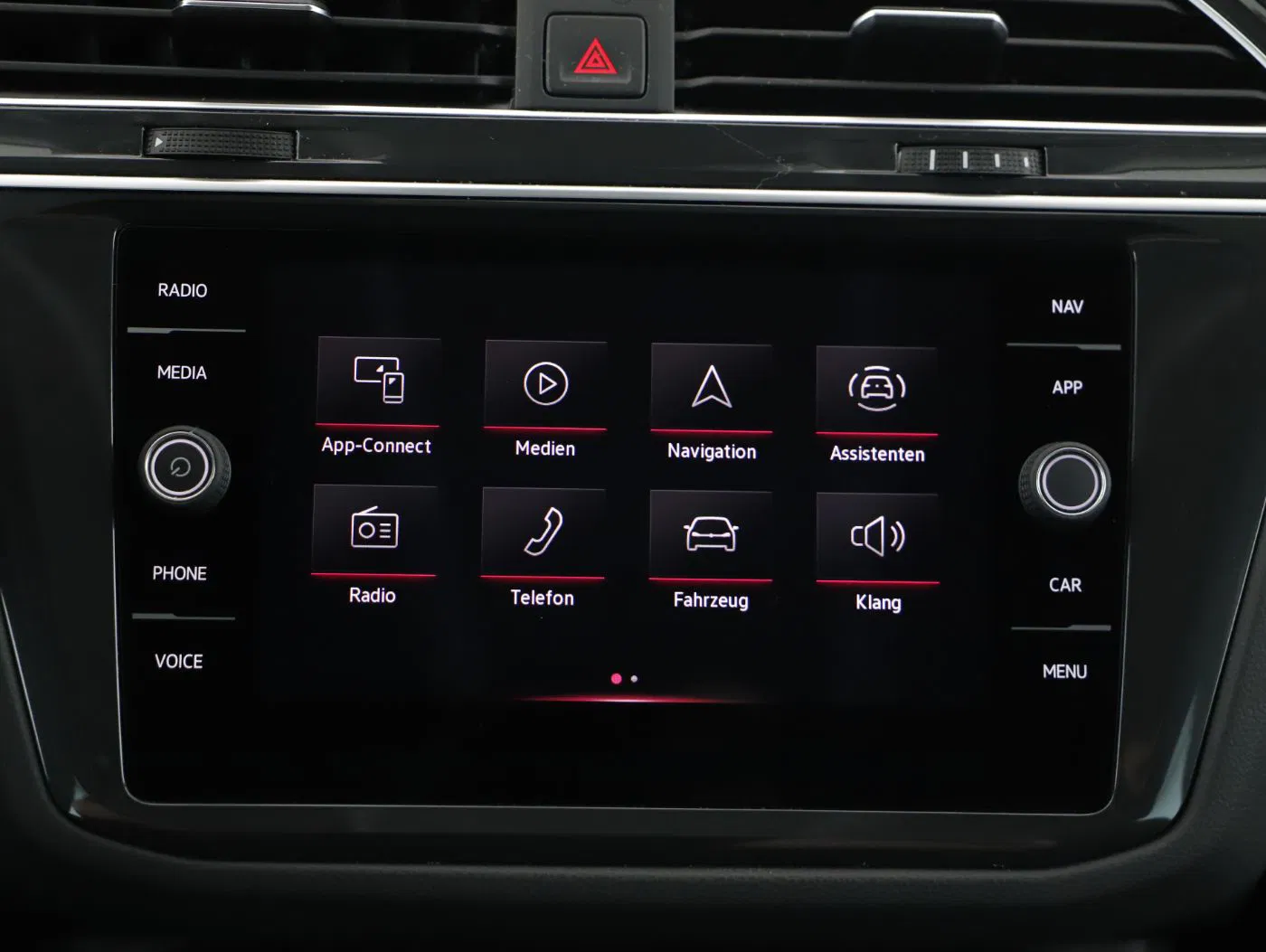 VW Tiguan 2.0 TDI BMT Elegance | Bild 14 von 23