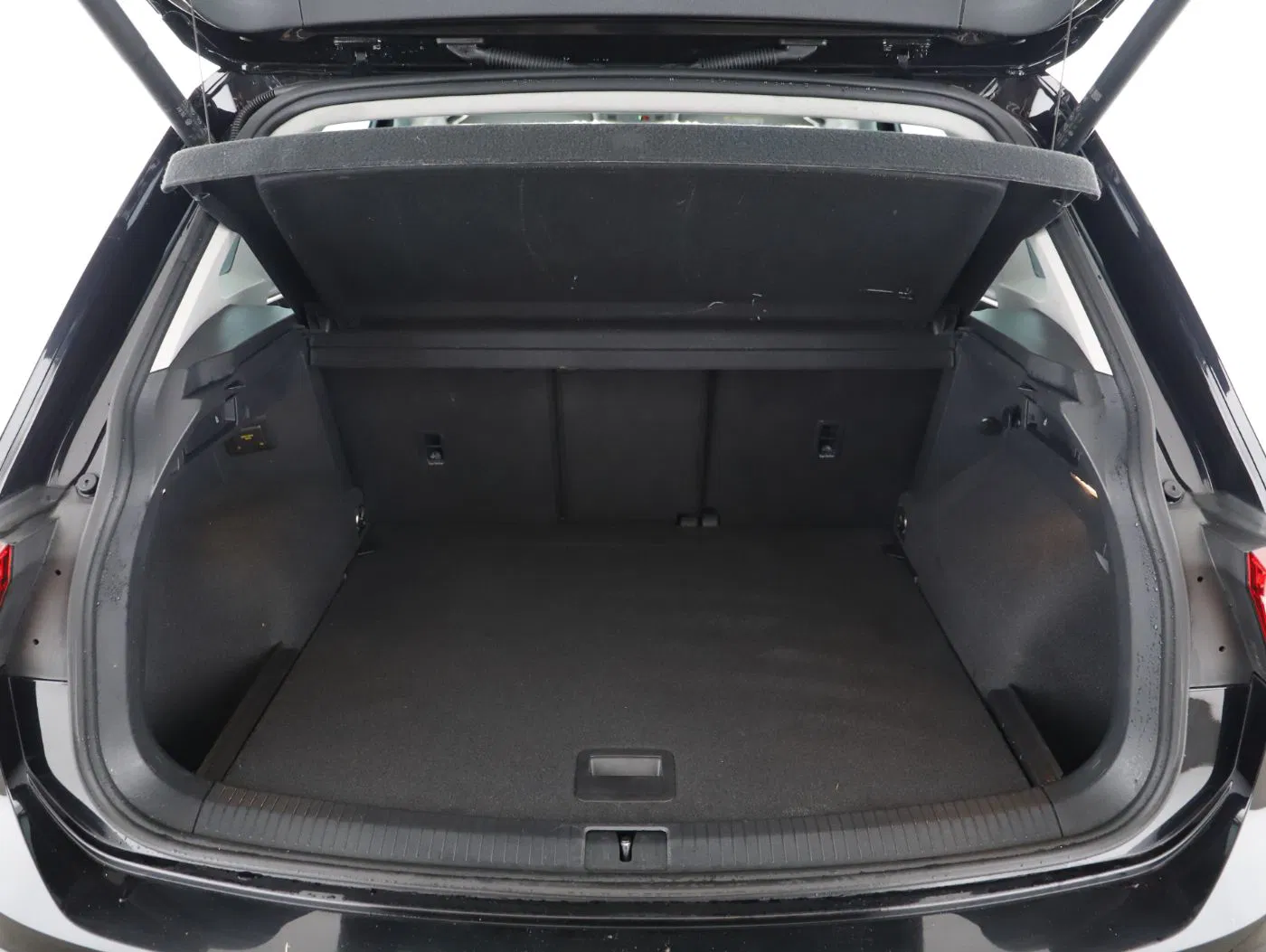 VW Tiguan 2.0 TDI BMT Elegance | Bild 22 von 23